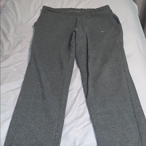 NIKE sweatpants